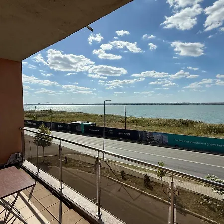 Summerland Flat Apartment